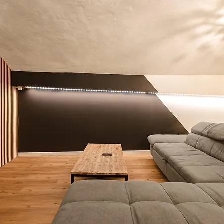La Cave Voutee - Cinema Apartmán